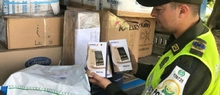 DIAN y POLFA dan golpe al contrabando de cigarrillos y celulares